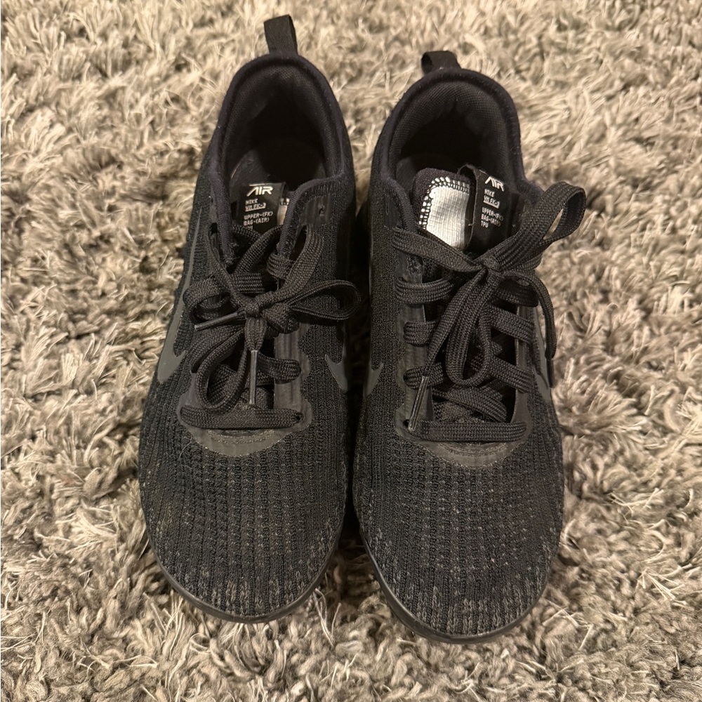 Nike Vapormax - Size 4.5 GS